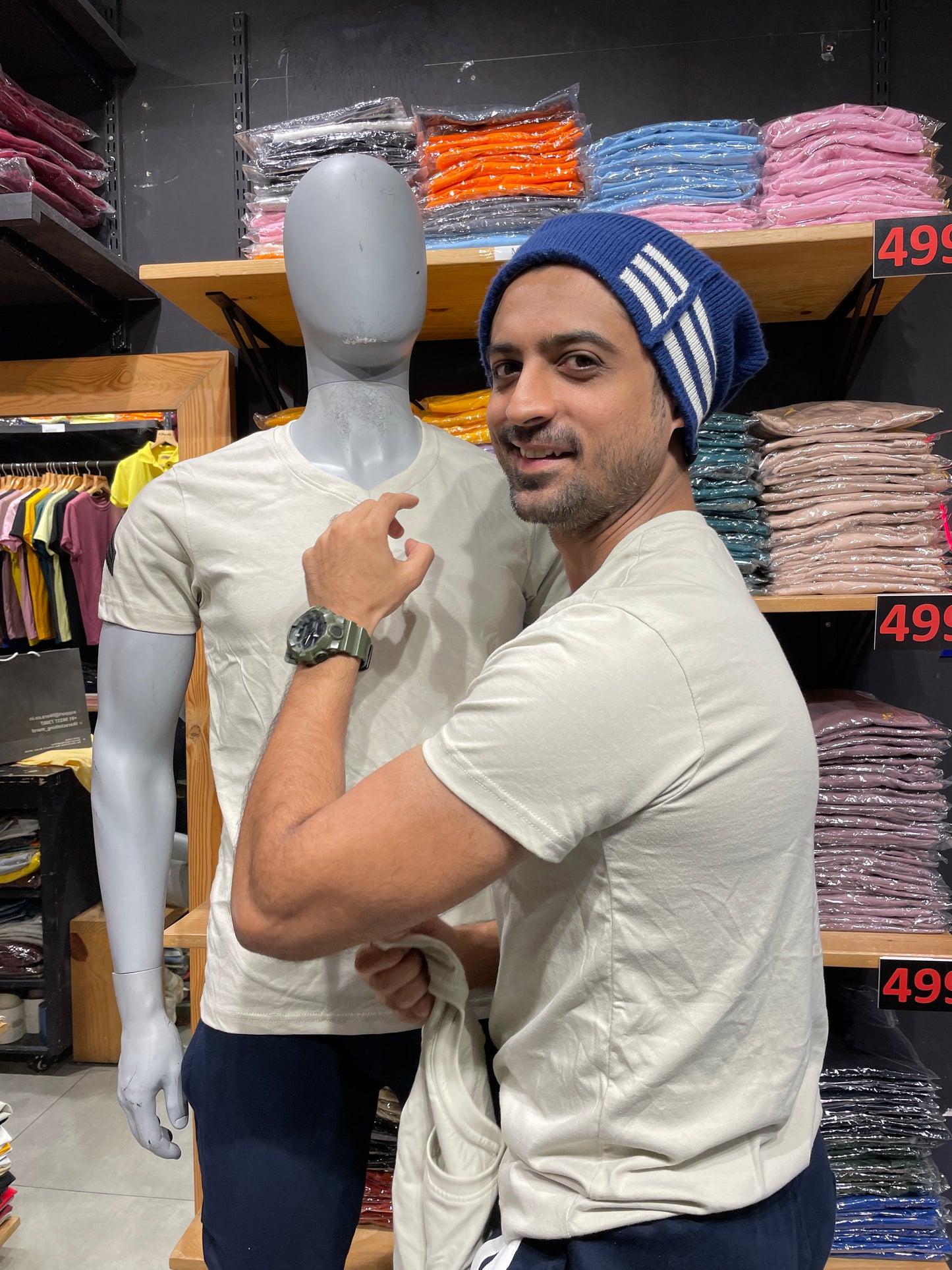 Pelican V Neck Tshirt with Patch