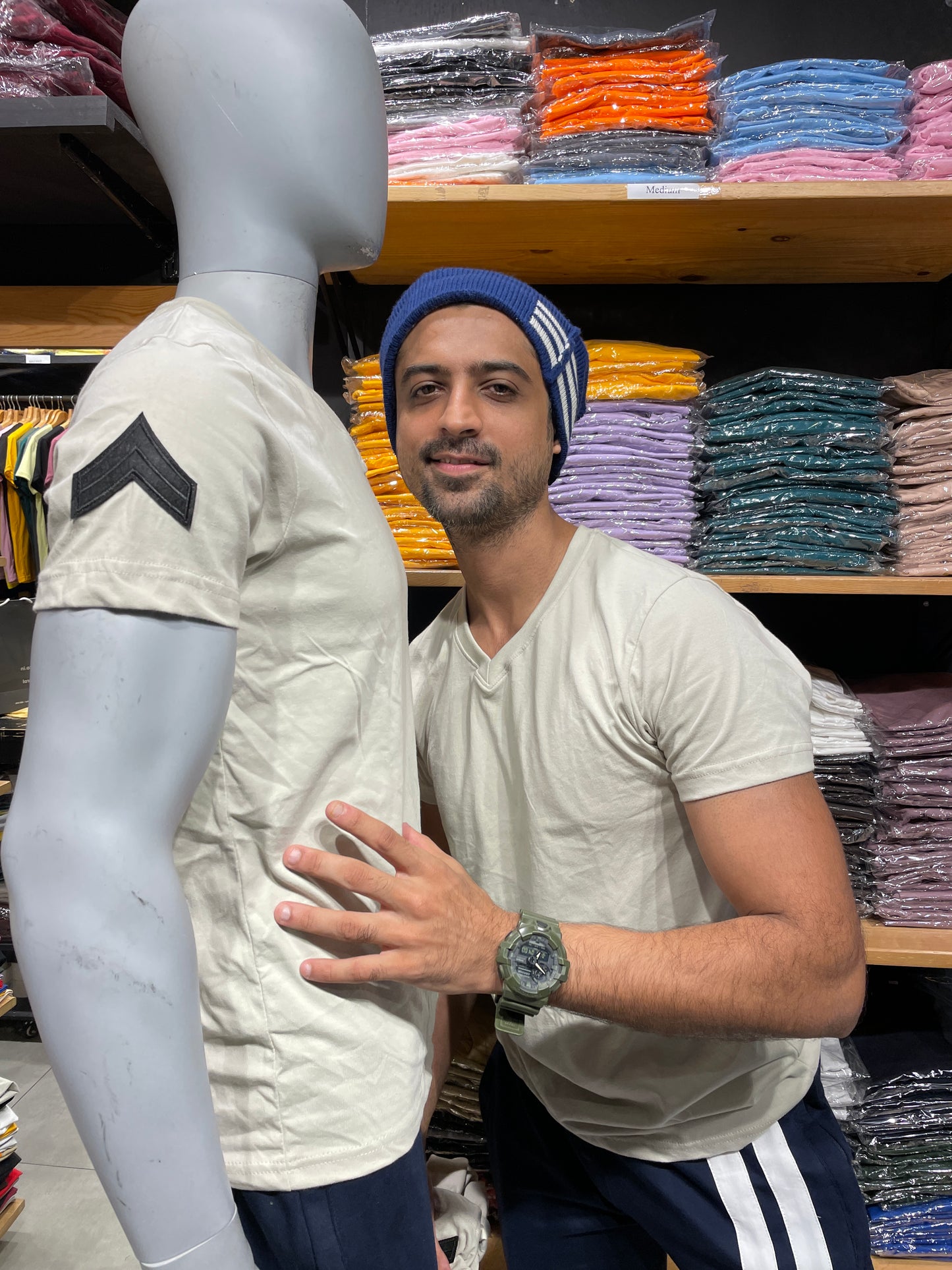Pelican V Neck Tshirt with Patch