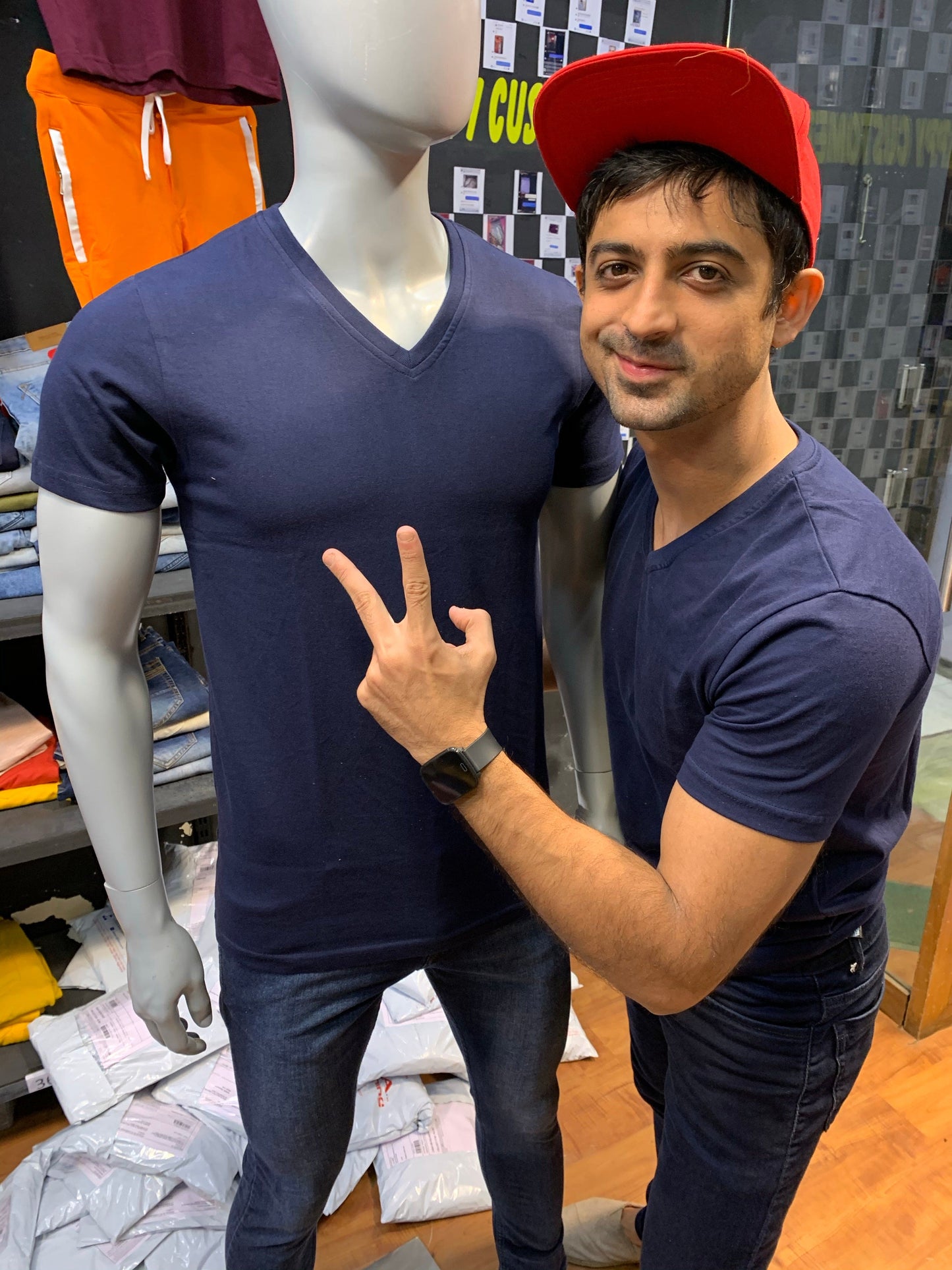 Navy V neck Basic Tshirt (Use BASIC999 coupon code for three qty or above)