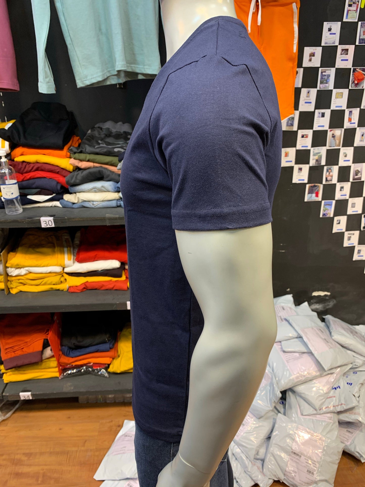 Navy V neck Basic Tshirt (Use BASIC999 coupon code for three qty or above)