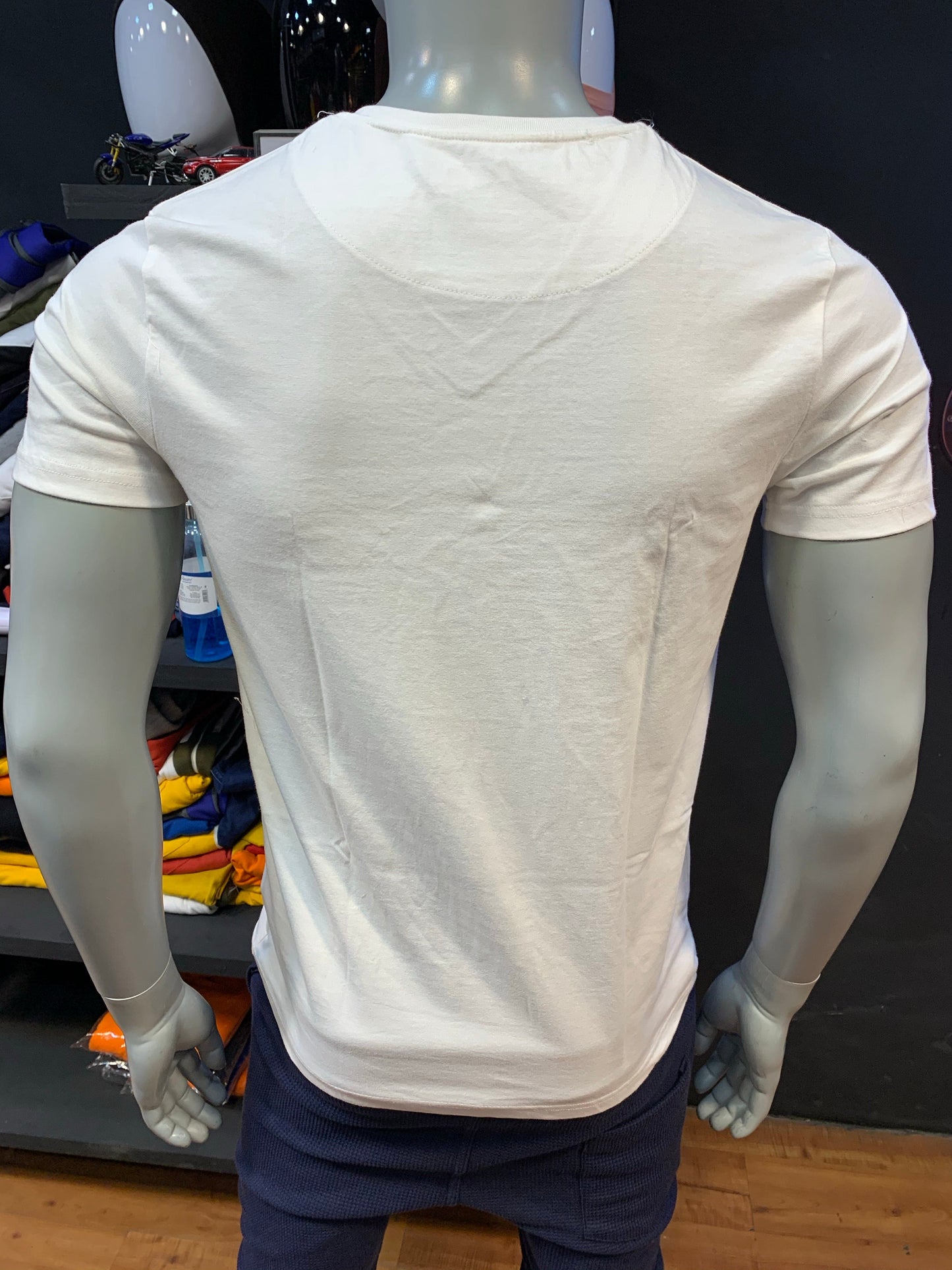 White V Neck Basic Tshirt