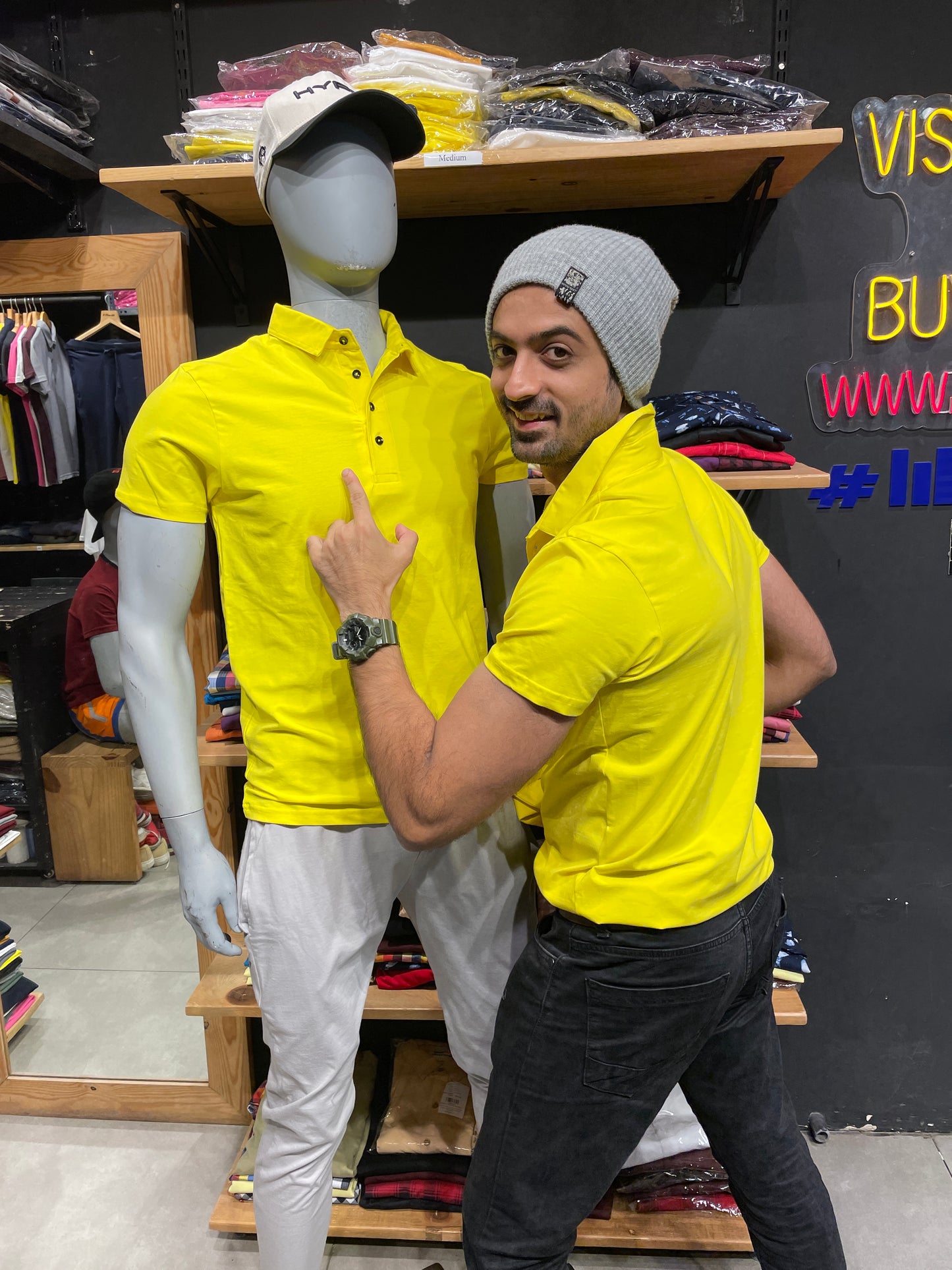 Lemon Small Collar T-shirt