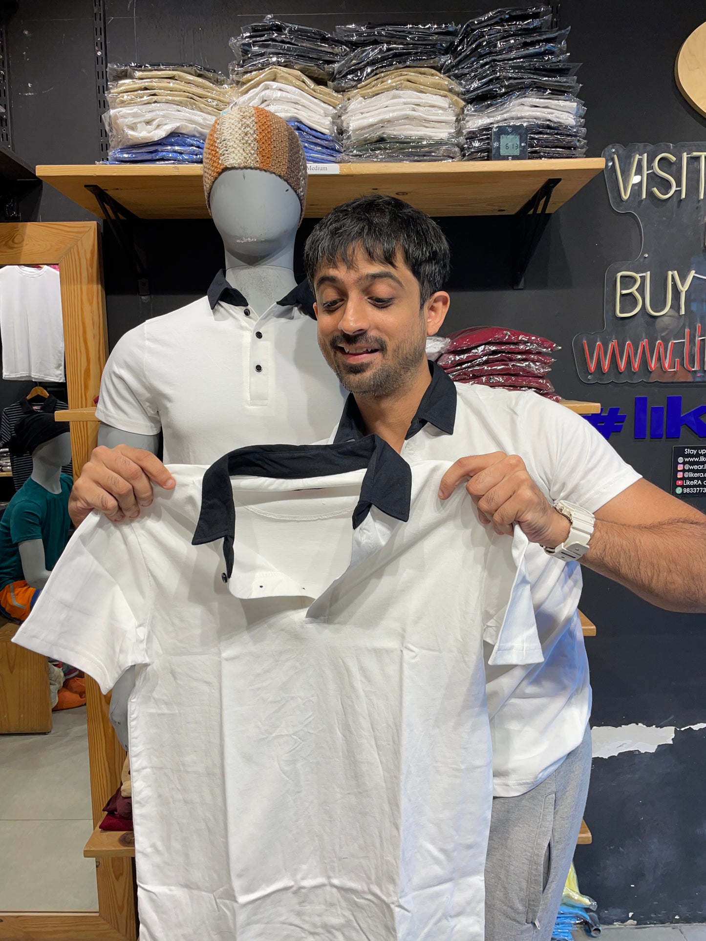 White Tshirt with Black Small Collar