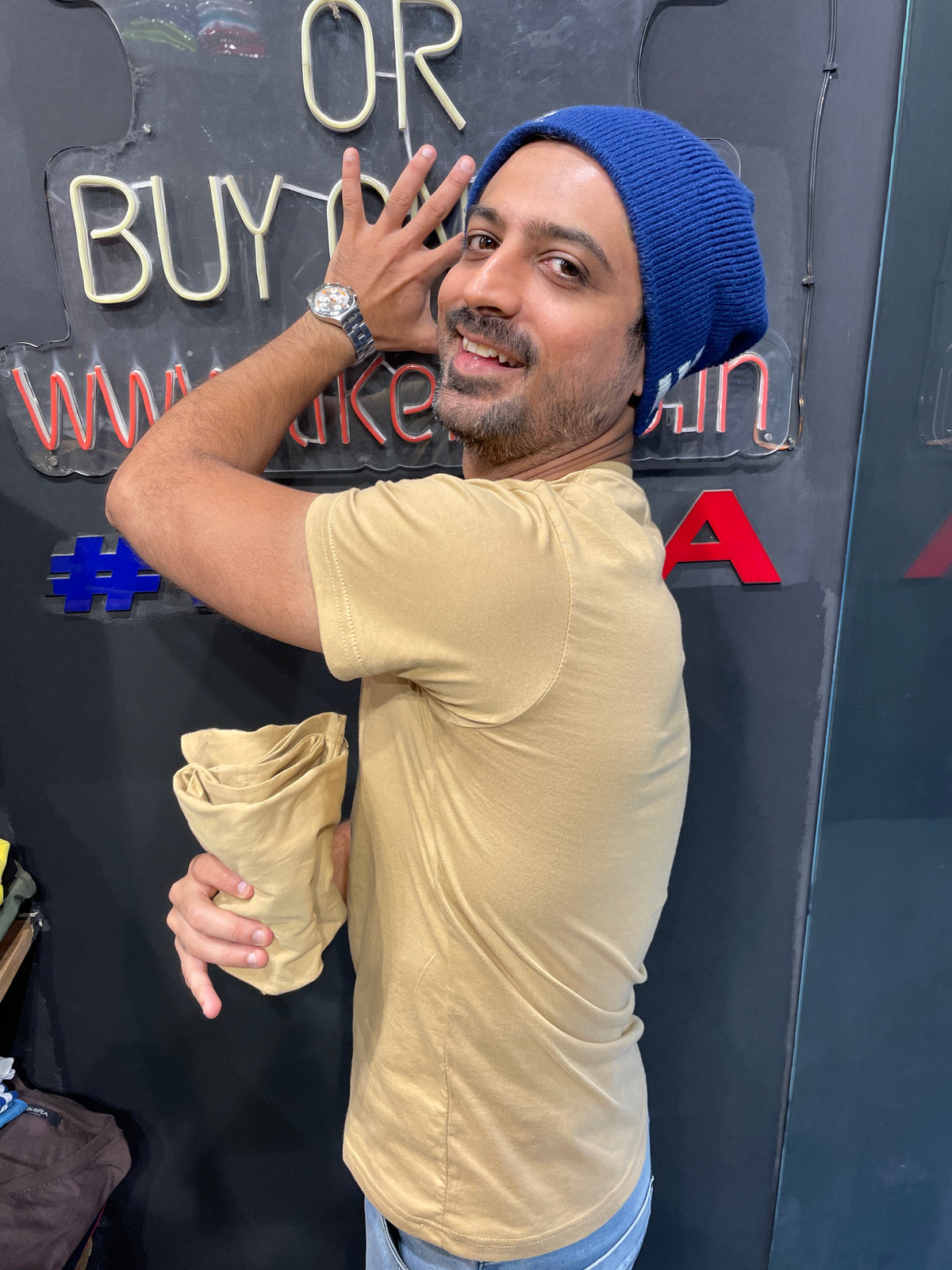 Khaki V Neck Basic Tshirt