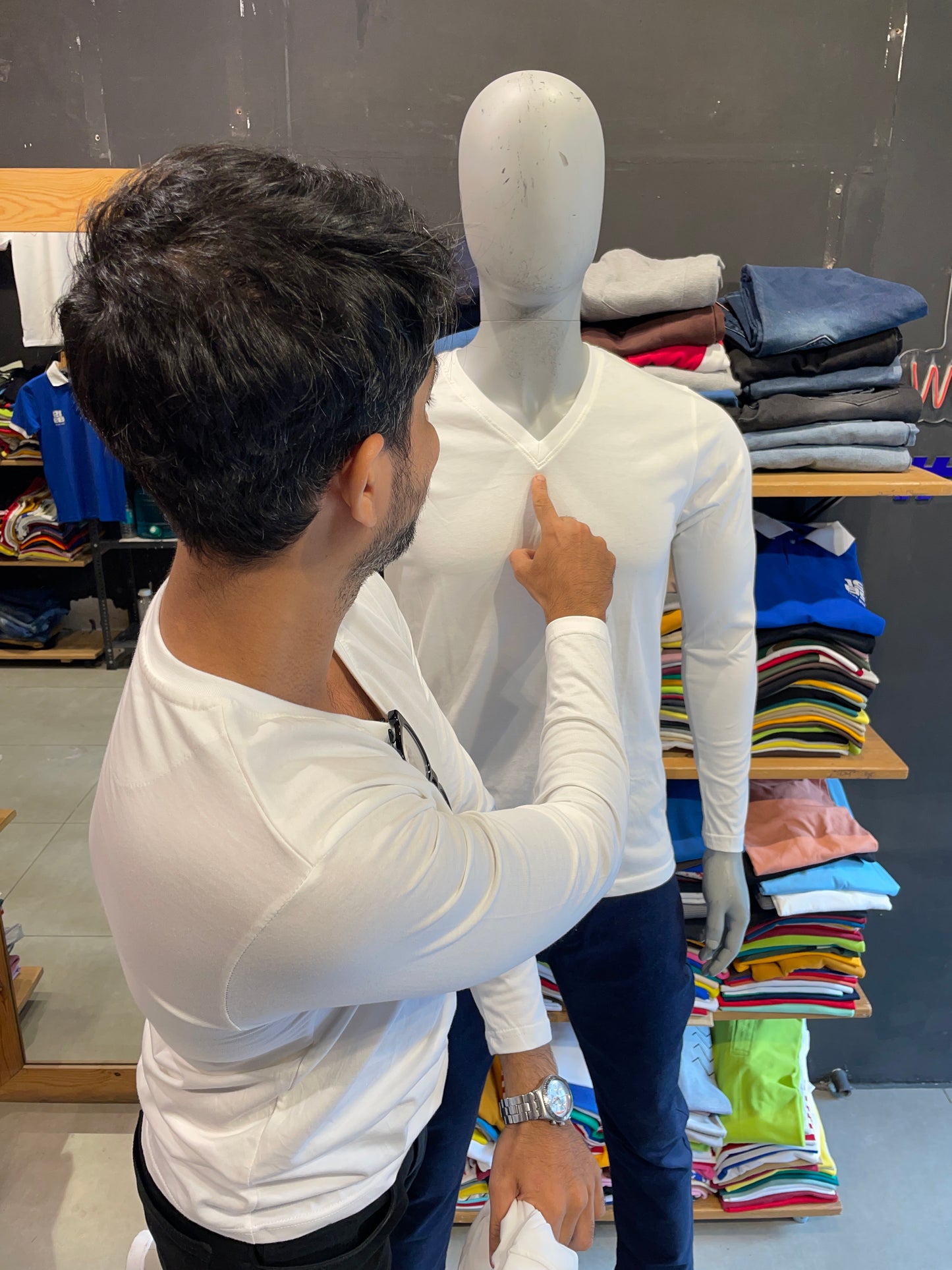 White Basic V Neck Full Sleeves Tshirt
