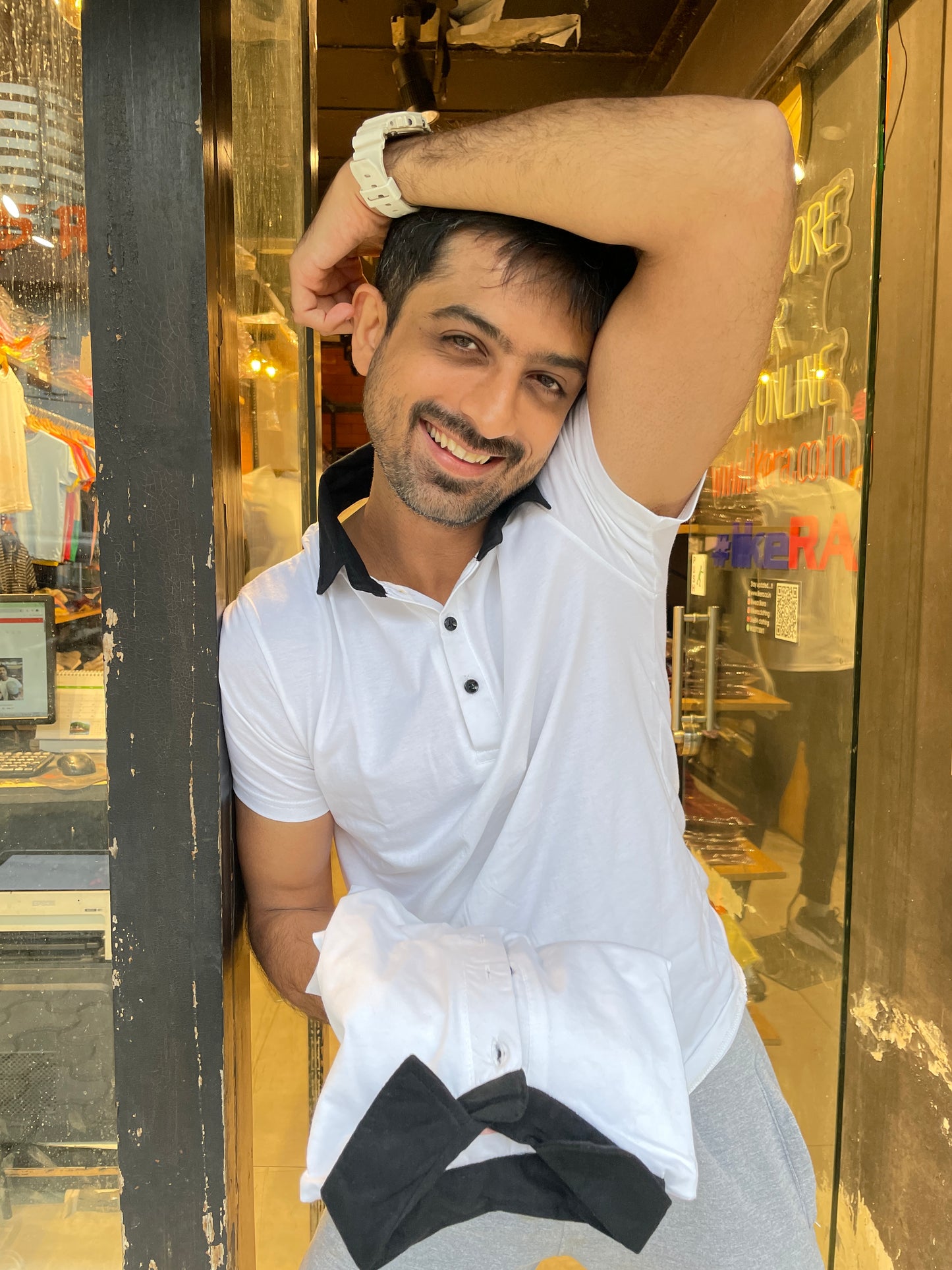 White Tshirt with Black Small Collar